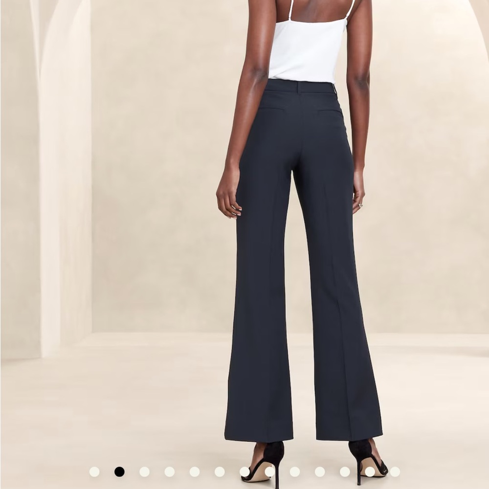 Banana republic dress pants - never worn. Sculpted stretch pants size 4 in black